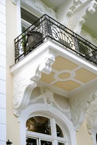 hideauts hotels Villa R