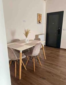 Appart moderne, climatisé, calme avec Fibre Op