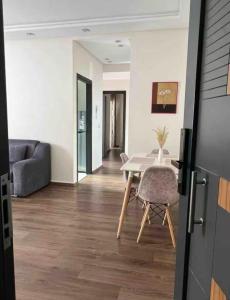 Appart moderne, climatisé, calme avec Fibre Op