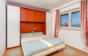 Beautiful Apartment In Crikvenica With Wifi 