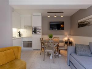 Apartment Shop & Sea by Interhome