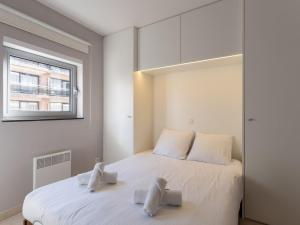 Apartment Shop & Sea by Interhome