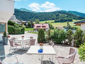 Apartment Kristall-2 by Interhome