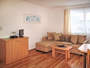 Apartment Kristall-2 by Interhome