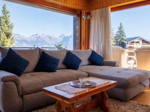 Apartment Aiglon G0 by Interhome