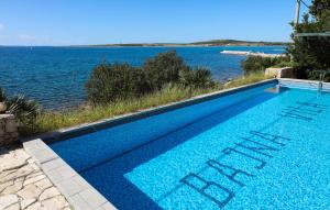 7 Bedroom Amazing Home In Kosljun