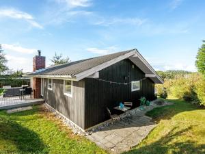 Holiday Home Eggertsine - 1-2km from the sea by Interhome