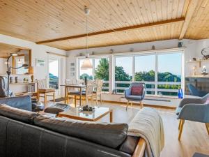 Holiday Home Senni - 800m from the sea by Interhome