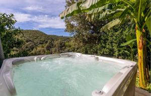 Nice Home In Supetarska Draga With Wifi