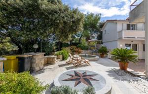 Nice Home In Supetarska Draga With Wifi