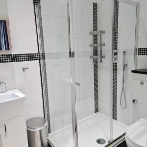 Beautiful 4 Bedroom Townhouse in Central Mayfair