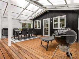 Holiday Home Fernandine - 400m from the sea by Interhome