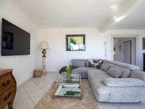 Apartment Azur Paradis by Interhome