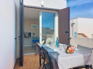 Apartment Les Supers Marines by Interhome