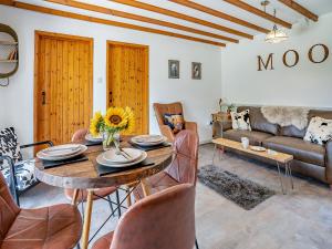 The Old Cowsheds 3 - Mynach - Uk49788