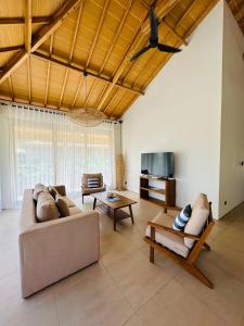 Villa Lily Bay Selong Belanak