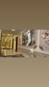 Verssailles Pyramids Hotel