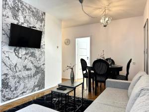 Wita Stwosza Apartment - Self Check-In 20h