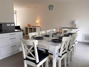 Maison familiale, proche des plages et des commerces