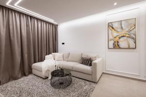 Luxury Marina Beach Stay