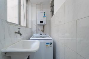 Apartamento Um Quarteirão Da Praia De Copacabana