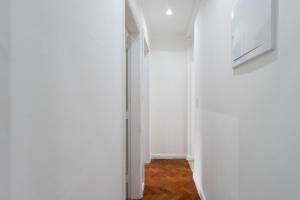 Apartamento Um Quarteirão Da Praia De Copacabana