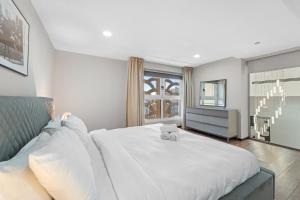 Duplex 2BR next to Marina Beach