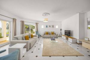 Villa Duas Sentinelas by Villa Plus