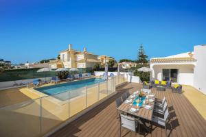 Villa Duas Sentinelas by Villa Plus