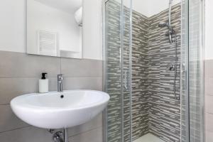 Hostdomus - Outdoor Apartment 1