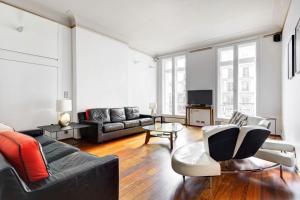 Le Marais & Place de la Republique - 3BR - Paris Vacation Rentals