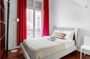 Le Marais & Place de la Republique - 3BR - Paris Vacation Rentals