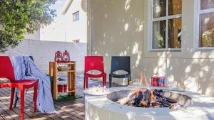 Salt & Sea family home with ocean view