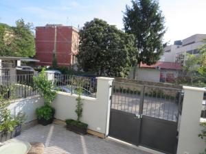 Rebibbia Guest Art 2 Metro B