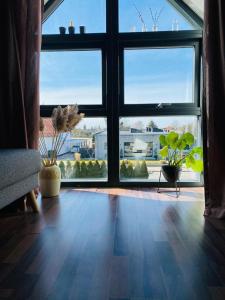 2 værelses unik lejlighed nær strand og med parkering