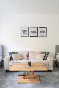 Quiet apartment near Vienna - 60m2 - 24h check-in - for business and family