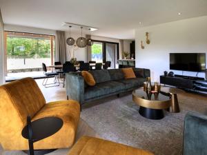 Luxe stijlvolle 8-persoonsvilla aan water & bos