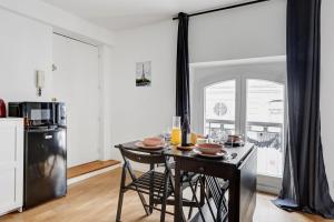 TBS 340 - Superb apartment in Paris 10