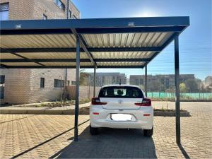 Business trip or Fun with the Family - you decide!