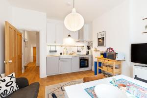 Stylish Maida Vale Flat near Warwick Avenue