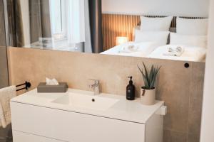 Park Avenue Apartments - Dom mit Stil - Küche - Parkplatz - WLAN - 65 Zoll TV - NETFLIX