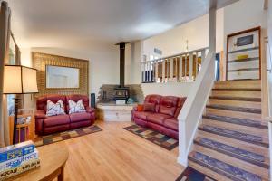 Mountain Views for Miles! Apt Near Homer Spit