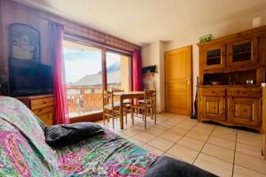 Nice Apartment With Balcon View On The Mountain