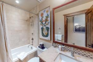 Trails Edge 3 - Trails Edge Stream