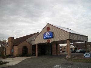 Americas Best Value Inn RomulusDetroit Airport