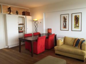 Welcoming Apartment with Character & Great Views