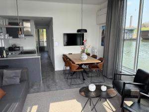 De Maasterp - Watervillage 14