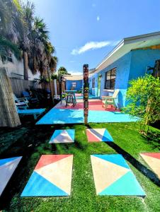 2 Minute Walk to Beach & Downtown!