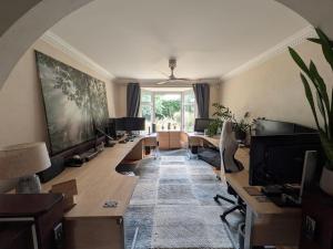 Aberfall Luxury Retreat Indoor Heated Pool Hot Tub Saunas Gym Cinema Grounds