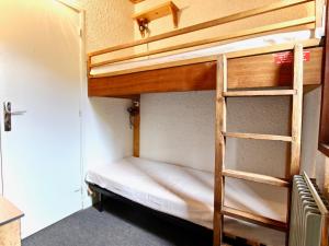 Grand appartement 2 pièces, balcon sud, animaux admis - FR-1-340-133